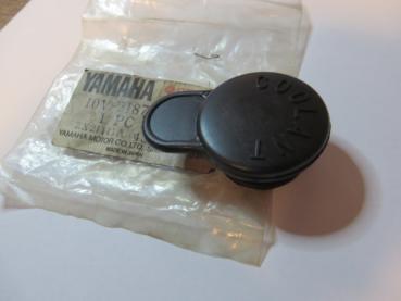 Yamaha Deckel Kühlwasserbehälter DT125 LC DT125R TDR125 DT80 LCI LCII XTZ660 Tenere XTZ750 Original 10V-21875-00 NEU