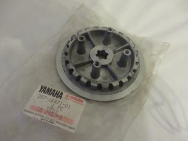 Yamaha Kupplungsnabe FS1 DT50 MX YSR50 RD50 MX clutch boss 257-16371-01 Original NOS