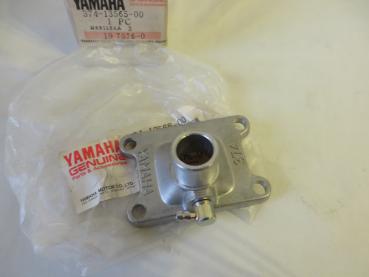 Yamaha Vergaserverbindung Einlass DT80 MX RD80 MX Ansaugstutzen 374-13565-00 Original NEU