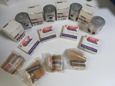 Yamaha Kolbensatz RD500 LC Übermaß +0.25mm Original 47X-11635-00 NOS