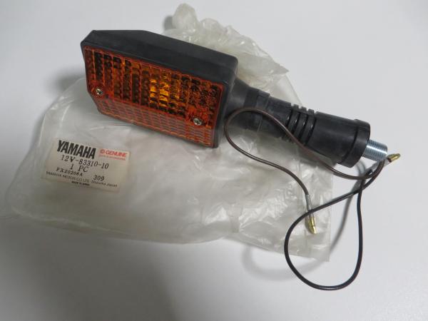 Yamaha Blinker vorne DT80 MXS MX-S front flasher 12V-83310-10 original NEU
