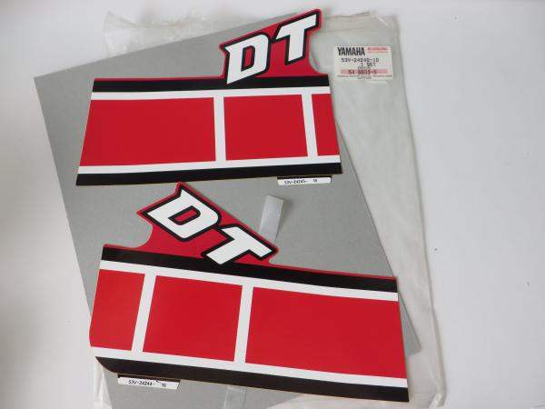 Yamaha Tank Aufkleber DT80 LCII Dekor sticker Original 53V-24240-10 NOS