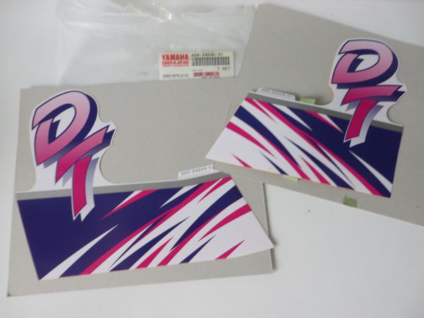 Yamaha Tank Aufkleber DT80 LCII Dekor sticker Original 4AN-24240-01 NOS
