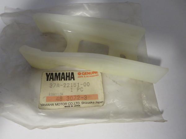 Yamaha Kettenschleifer Schwingenschutz DT80 LCI seal guard Original 37A-22151-00 NEU