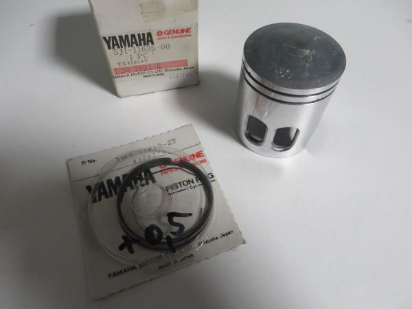 Yamaha Kolbensatz DT80 MX RD80 MX YSR80 piston kit 49,5mm Original 5J1-11636-00 NOS